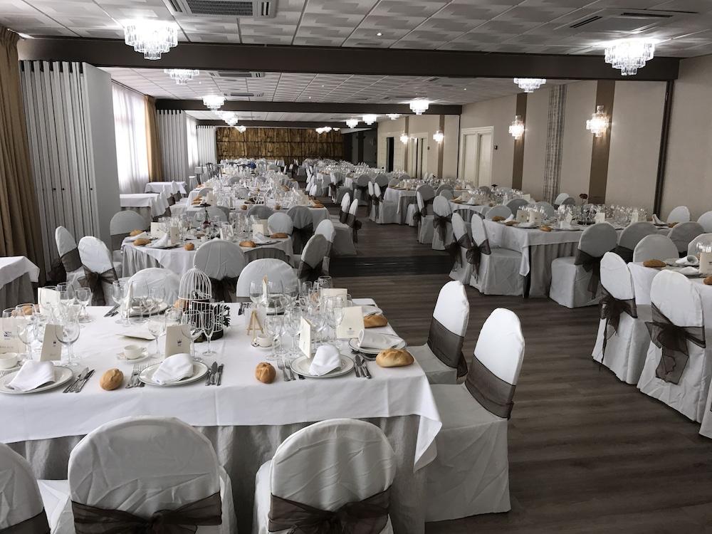 Rey Sancho Palencia Hotel Екстериор снимка